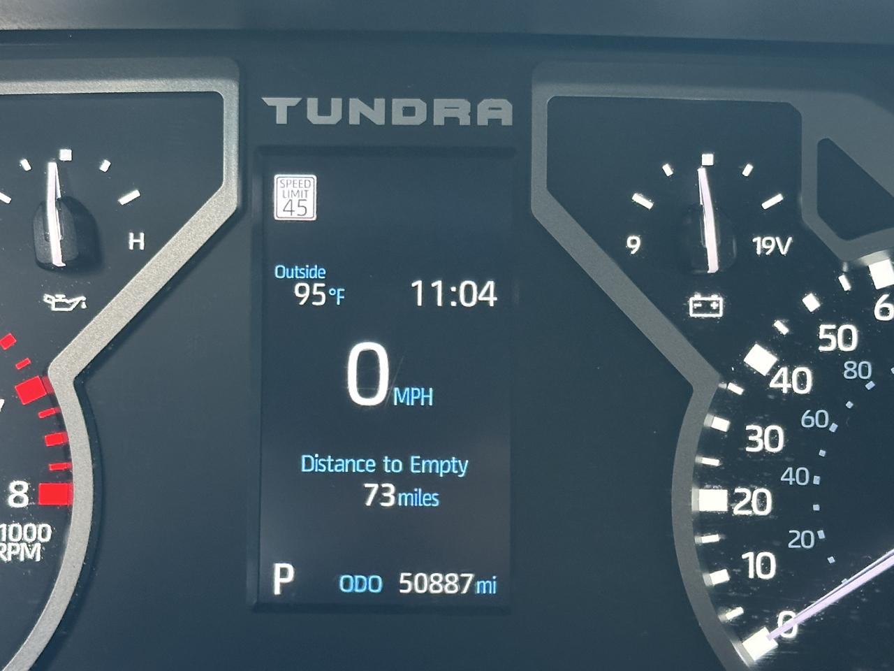 Toyota Tundra 4WD SR5 CrewMax 5.5' Bed (Natl) 2024