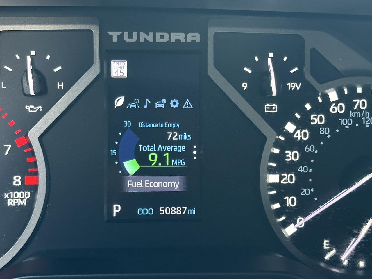 Toyota Tundra 4WD SR5 CrewMax 5.5' Bed (Natl) 2024