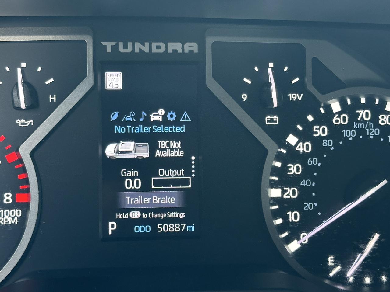 Toyota Tundra 4WD SR5 CrewMax 5.5' Bed (Natl) 2024