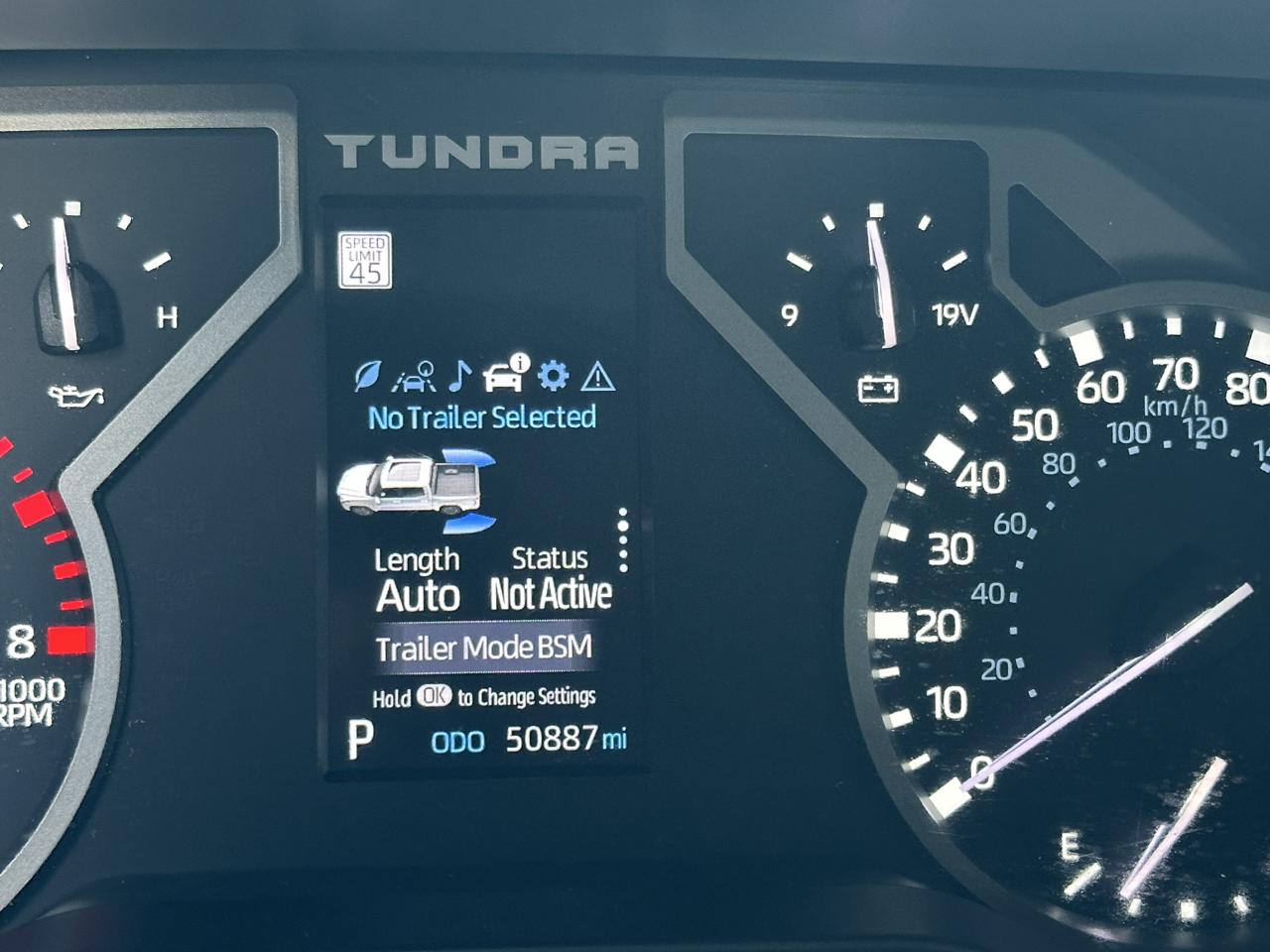 Toyota Tundra 4WD SR5 CrewMax 5.5' Bed (Natl) 2024