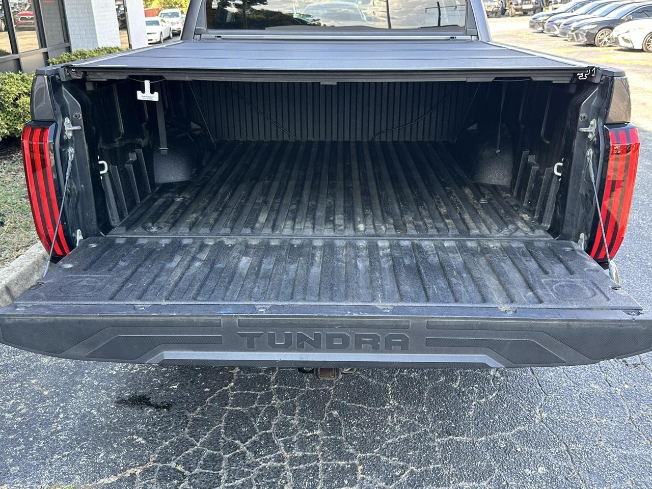 Toyota Tundra 4WD SR5 CrewMax 5.5' Bed (Natl) 2024