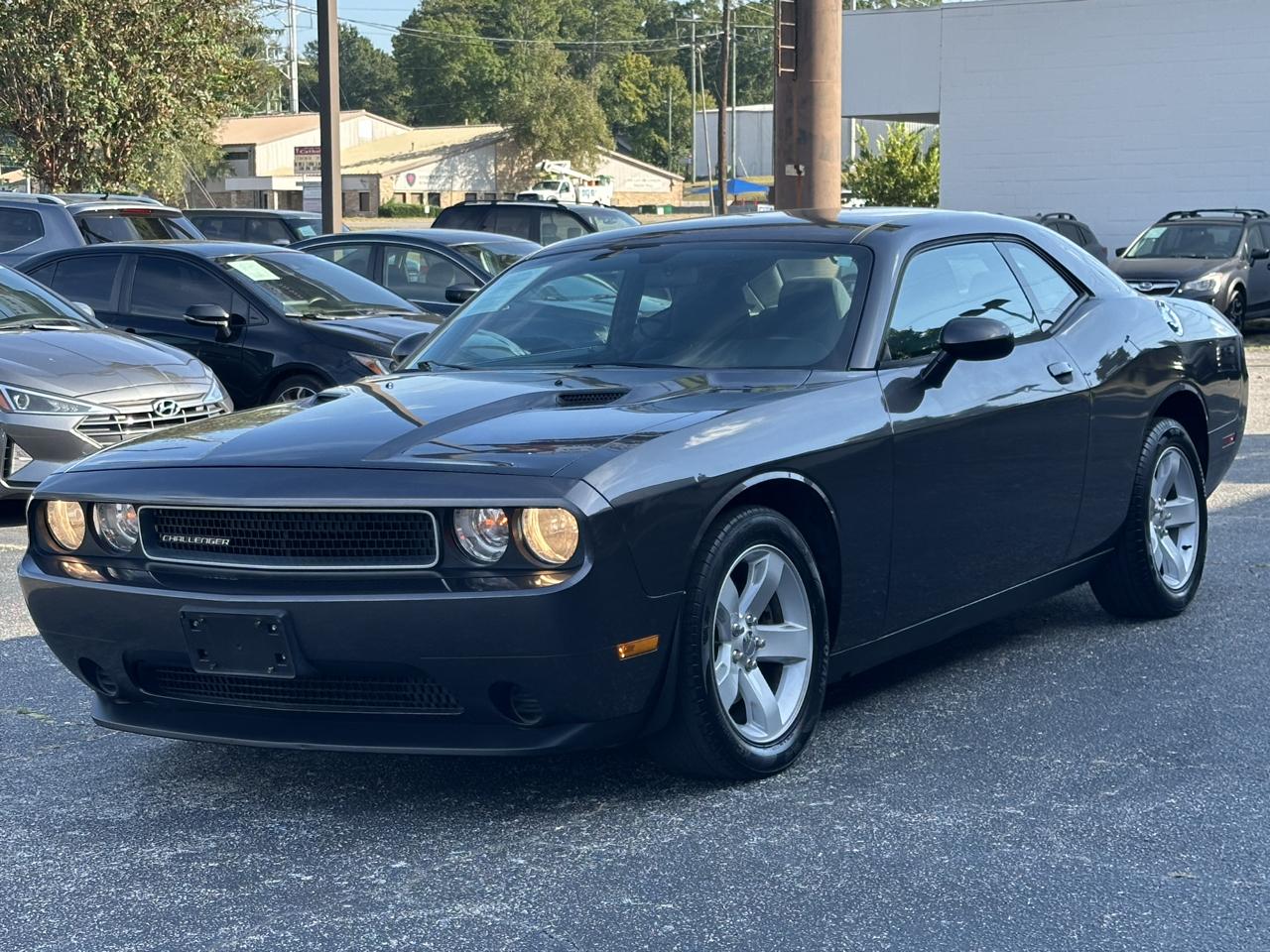 Dodge Challenger SXT Coupe 2017