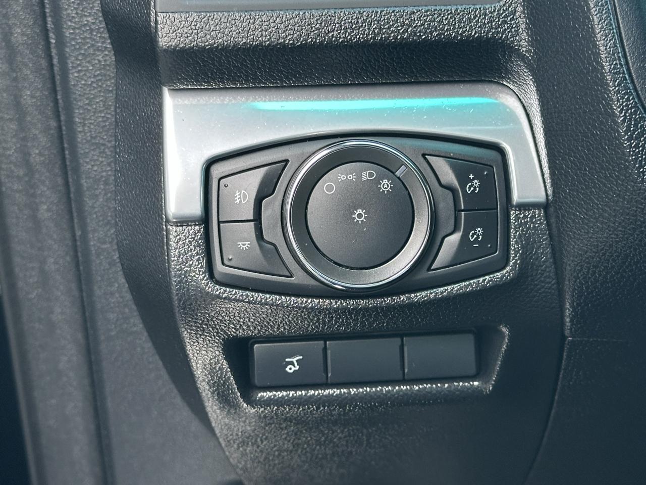 Ford Explorer Limited FWD 2017