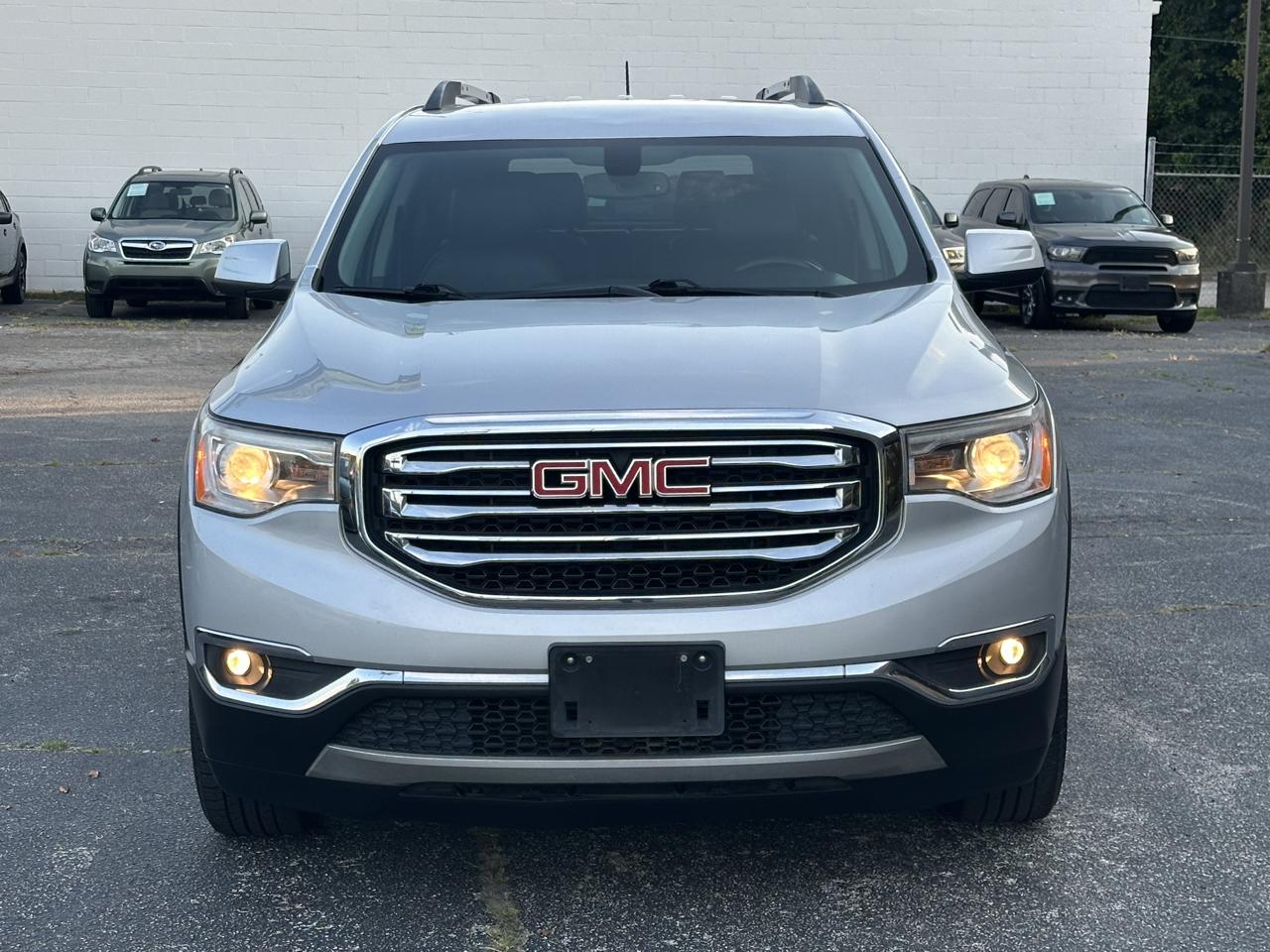 GMC Acadia FWD 4dr SLT w/SLT-1 2019