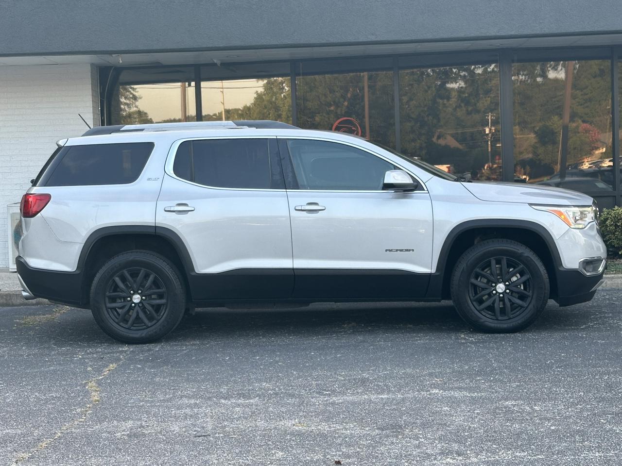 GMC Acadia FWD 4dr SLT w/SLT-1 2019