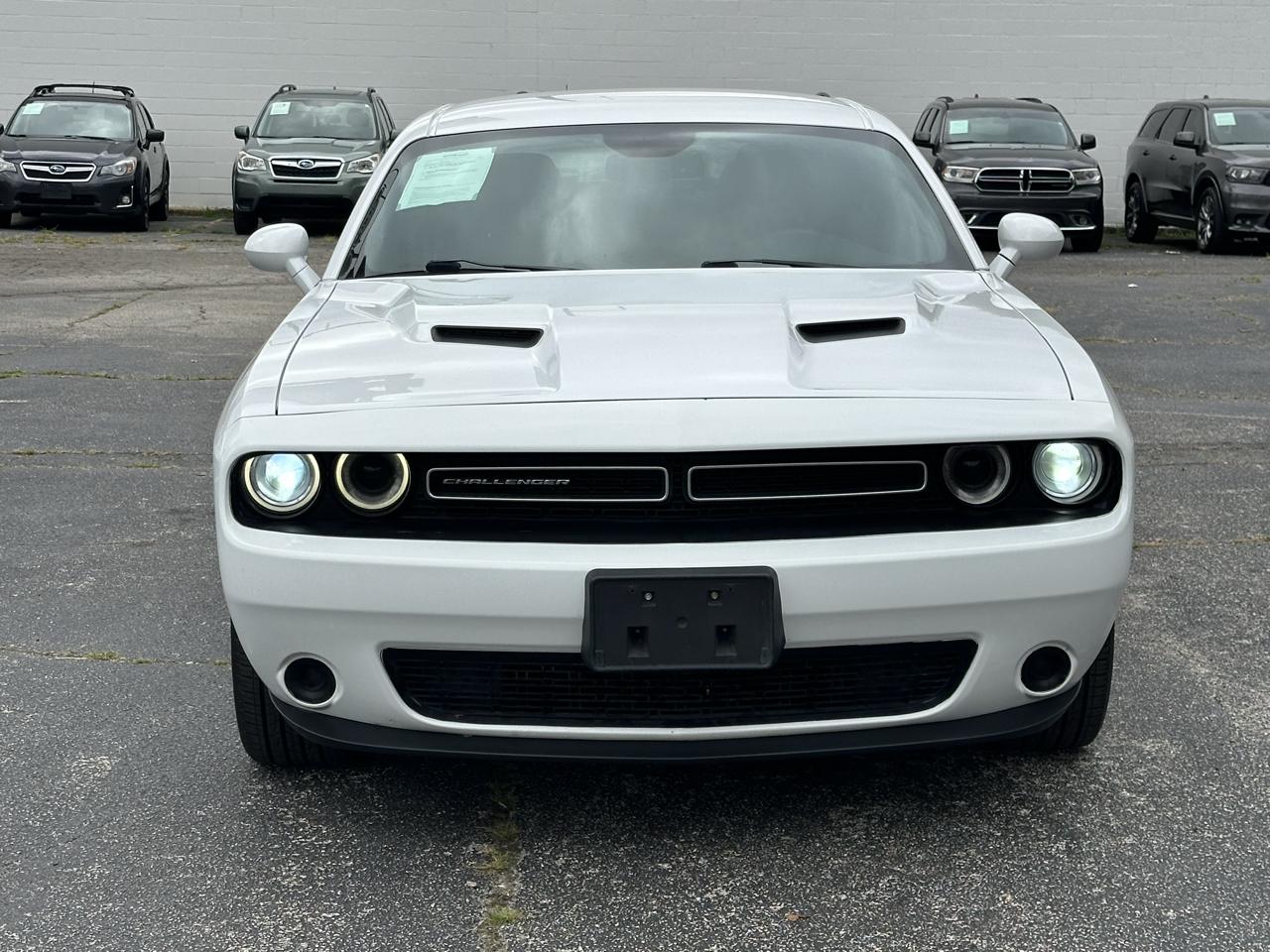 Dodge Challenger 2dr Cpe SXT 2016