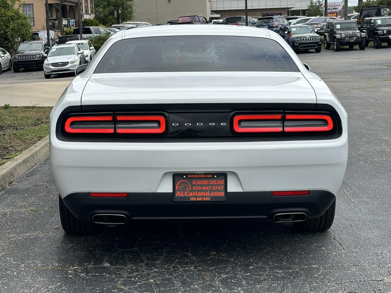 Dodge Challenger 2dr Cpe SXT 2016
