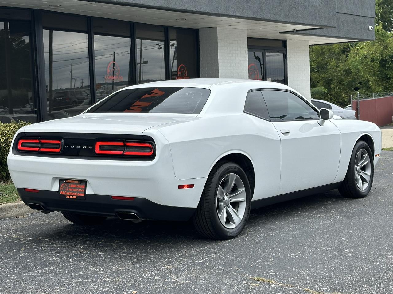 Dodge Challenger 2dr Cpe SXT 2016