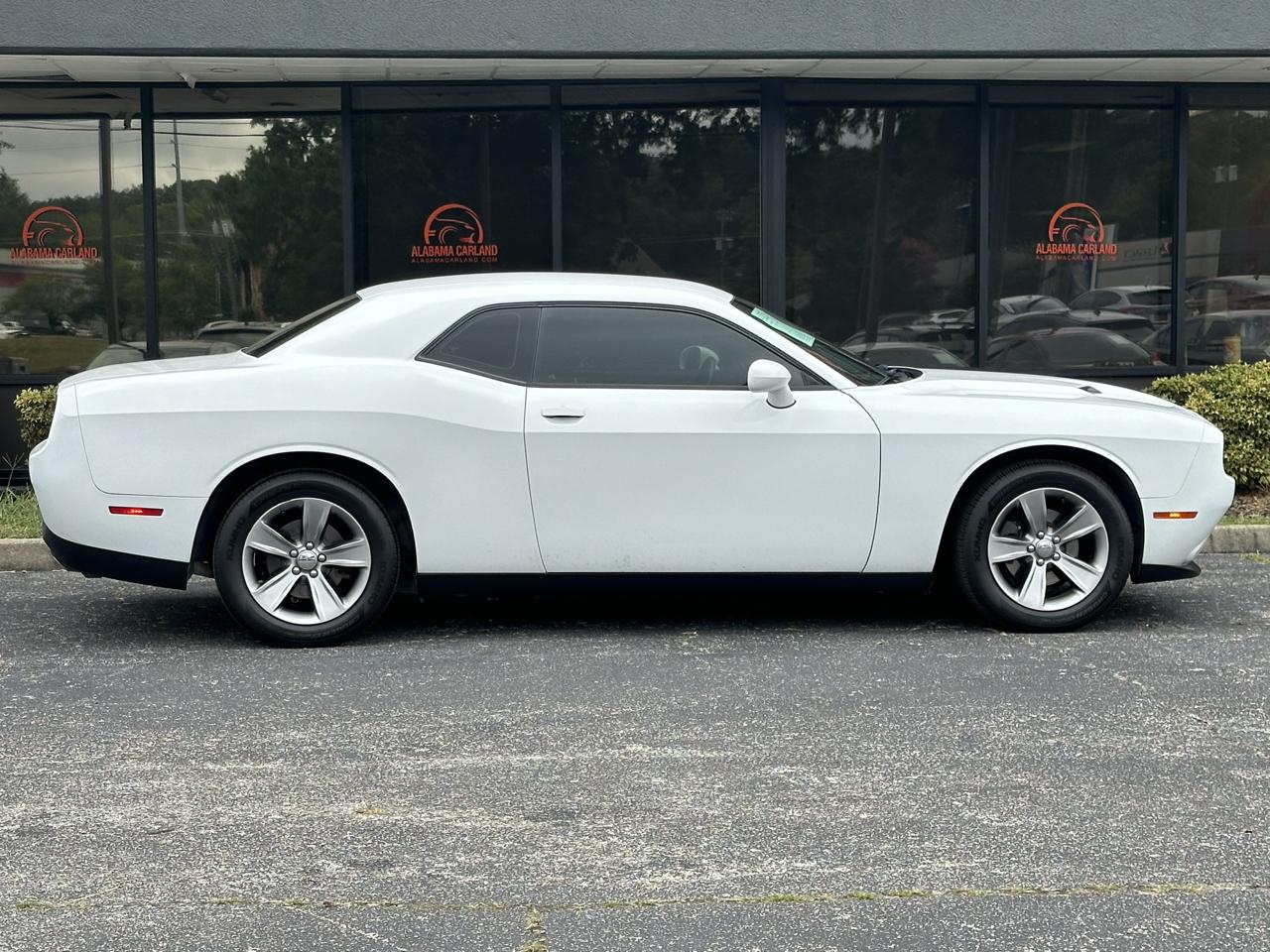 Dodge Challenger 2dr Cpe SXT 2016