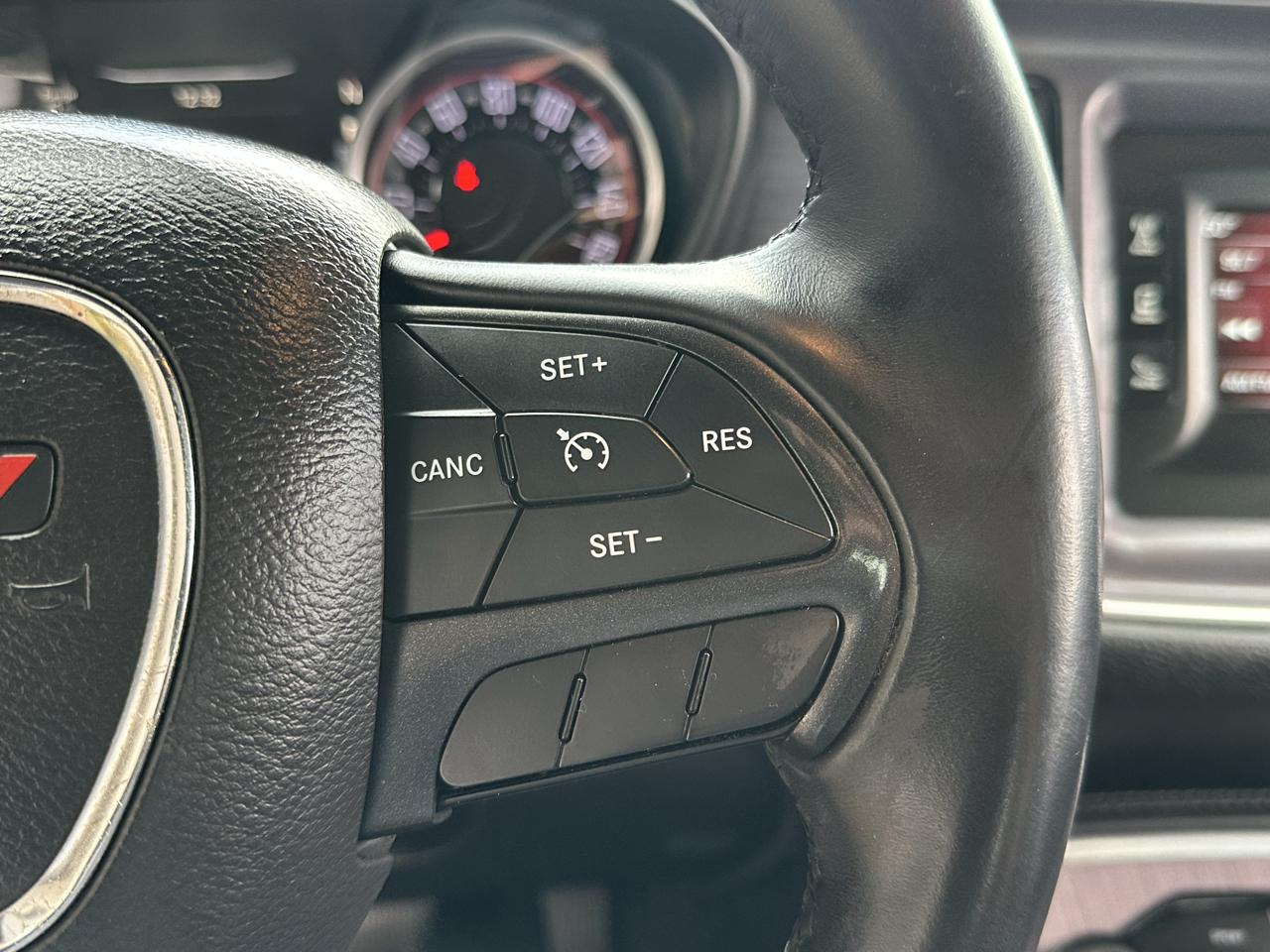 Dodge Challenger 2dr Cpe SXT 2016
