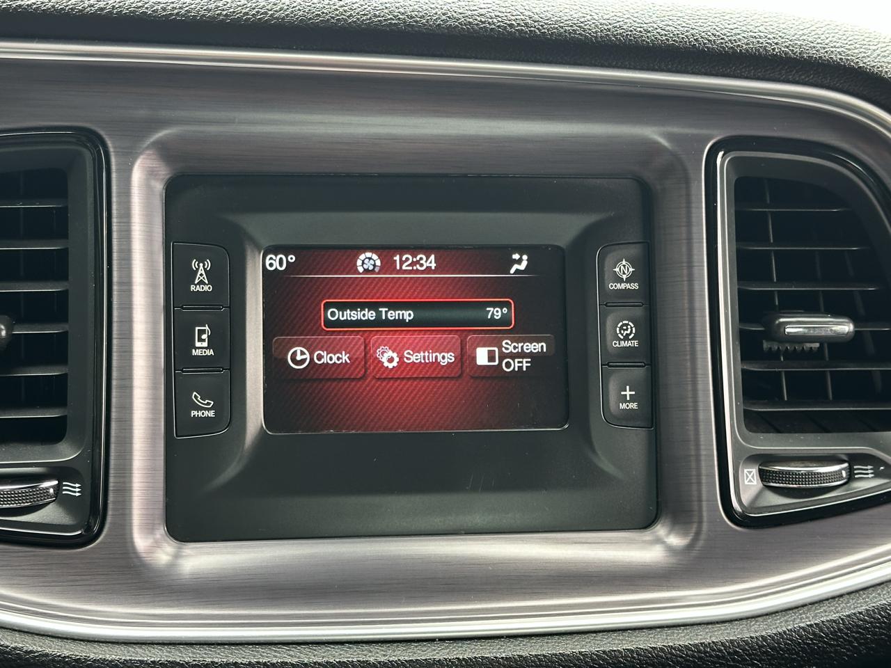 Dodge Challenger 2dr Cpe SXT 2016
