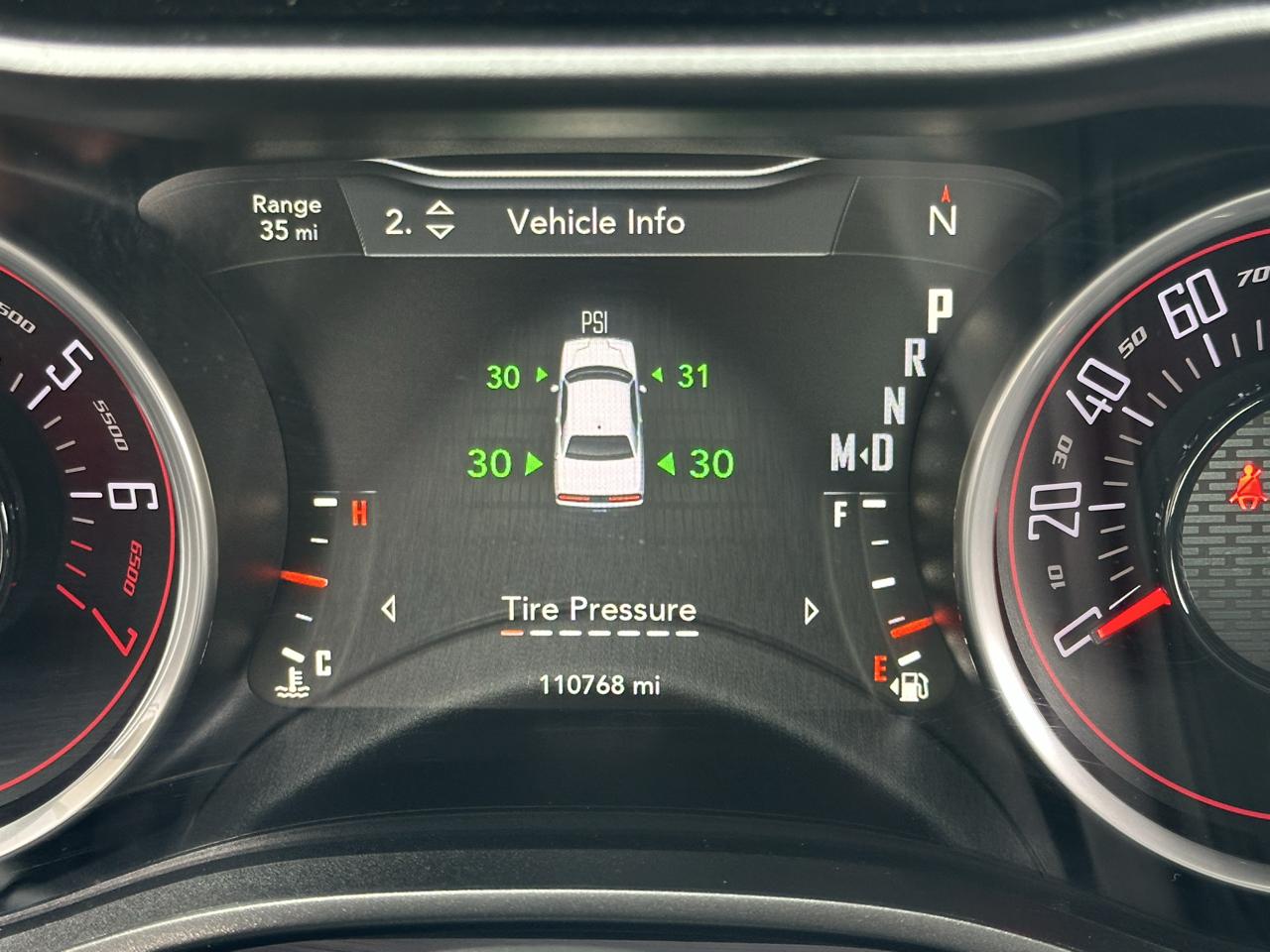 Dodge Challenger 2dr Cpe SXT 2016