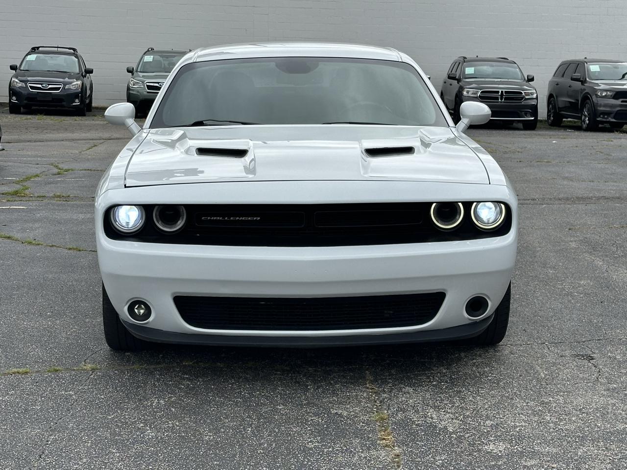 Dodge Challenger SXT Coupe 2019