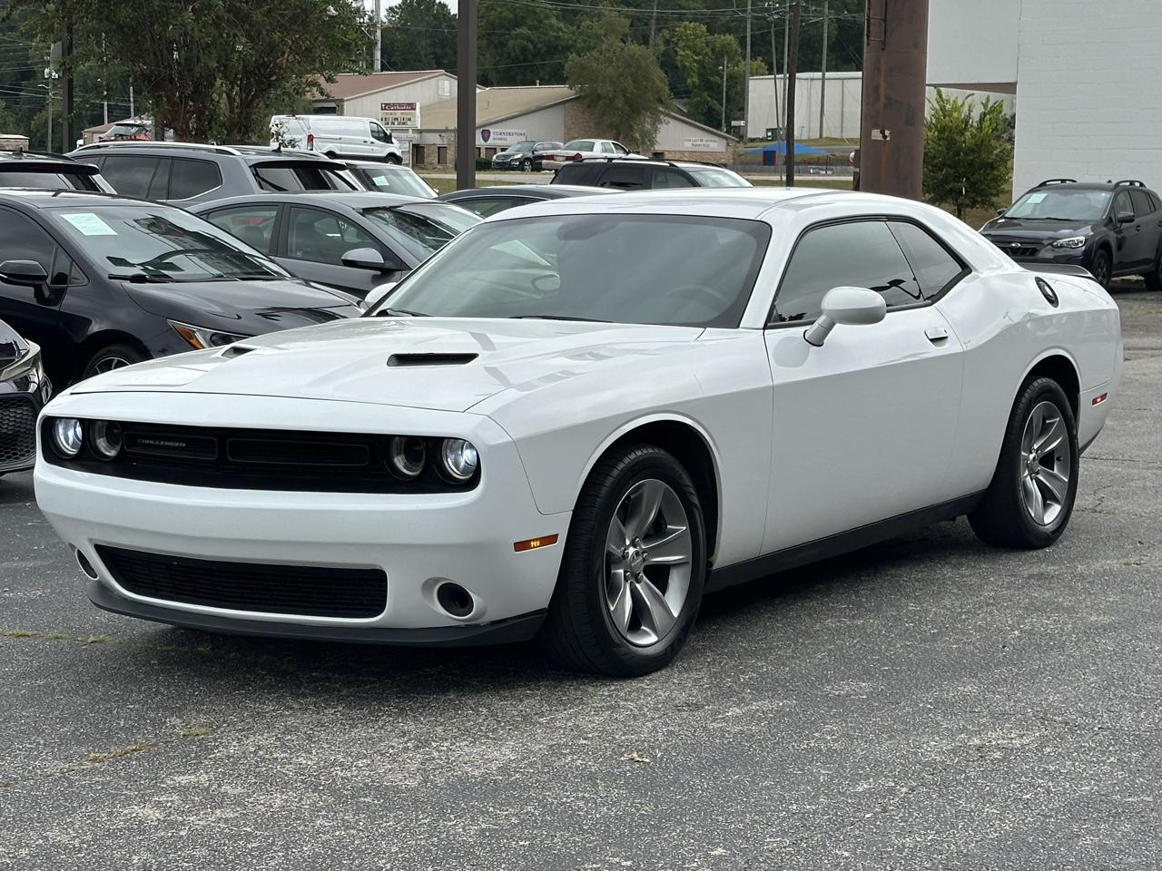Dodge Challenger SXT Coupe 2019