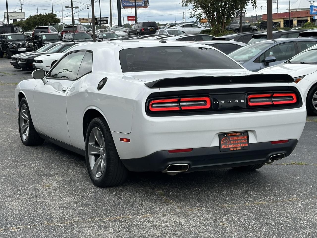 Dodge Challenger SXT Coupe 2019