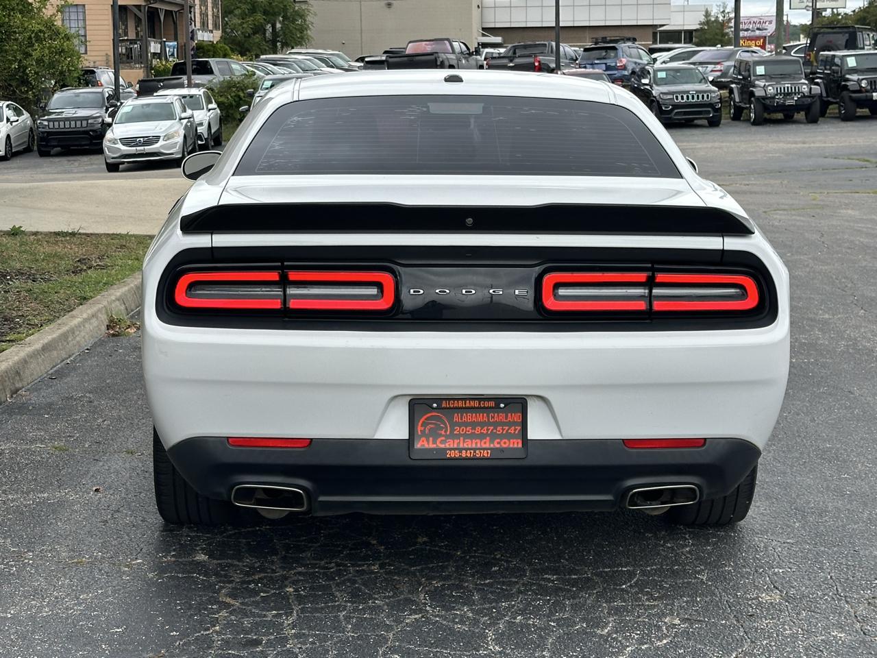Dodge Challenger SXT Coupe 2019