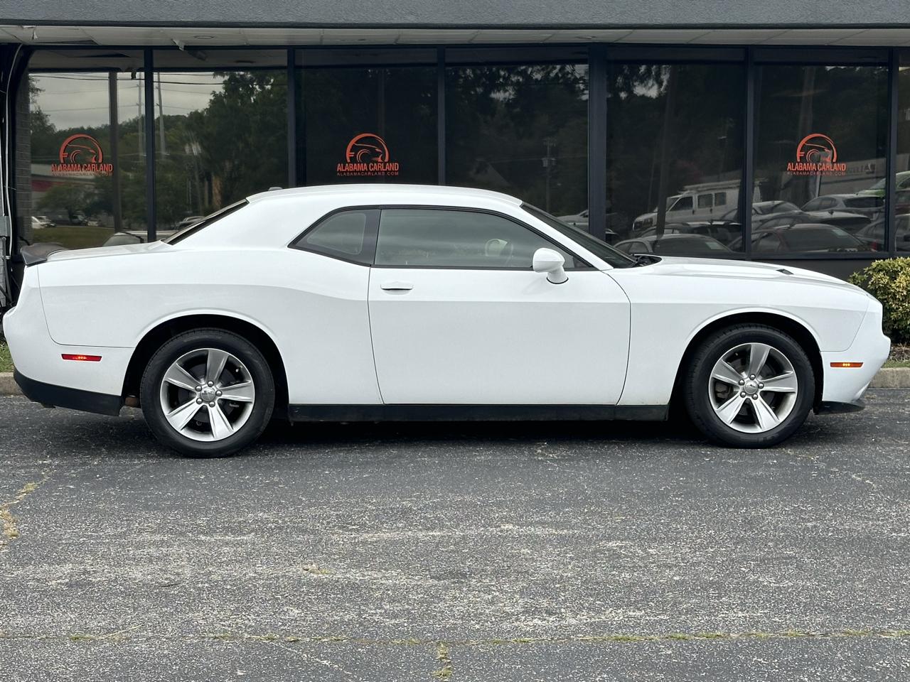 Dodge Challenger SXT Coupe 2019