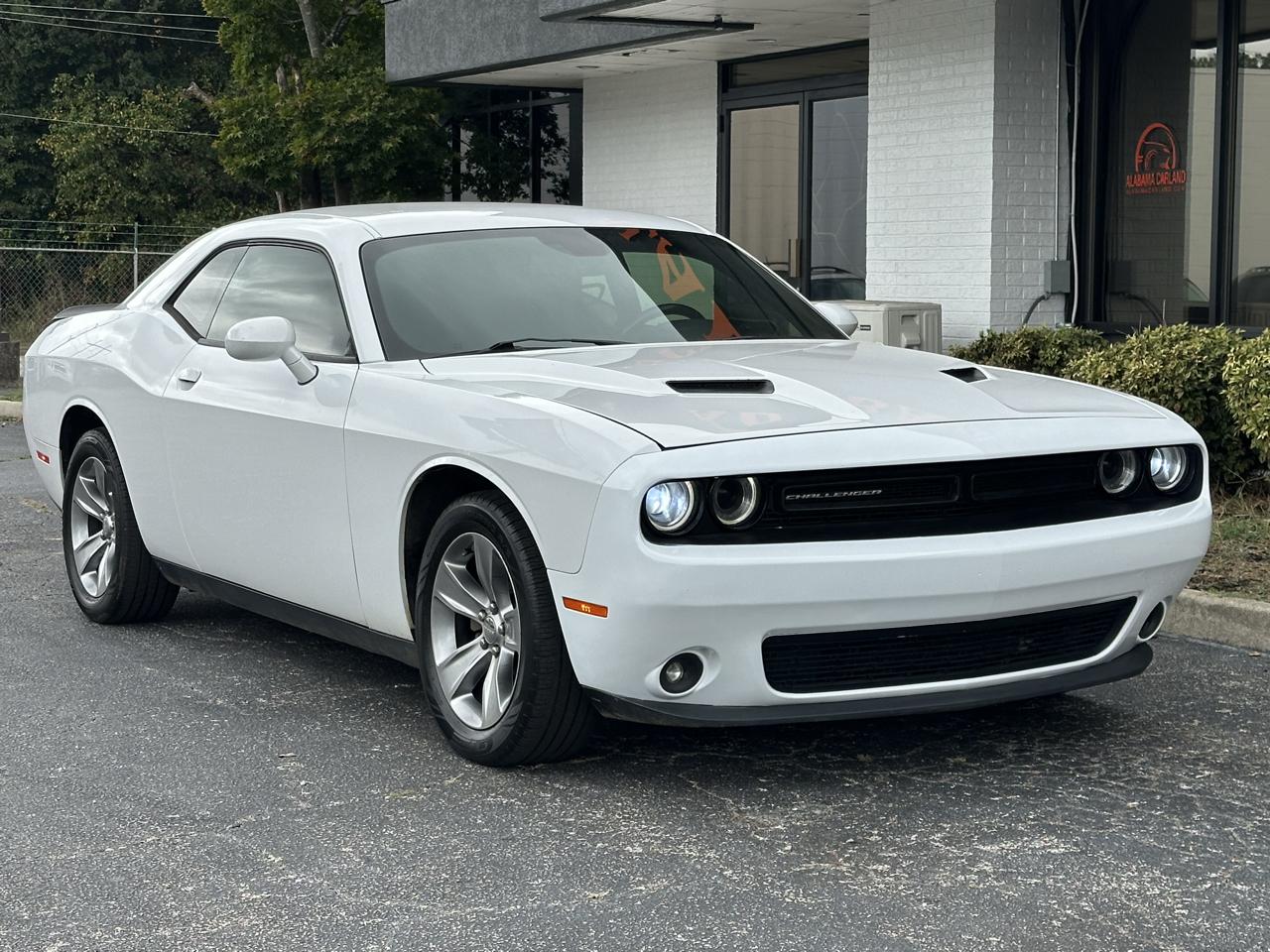 Dodge Challenger SXT Coupe 2019