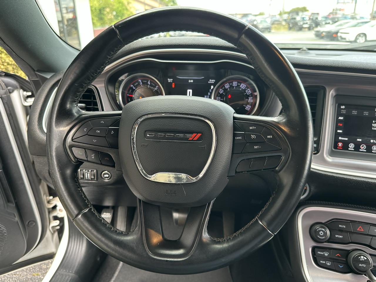 Dodge Challenger SXT Coupe 2019