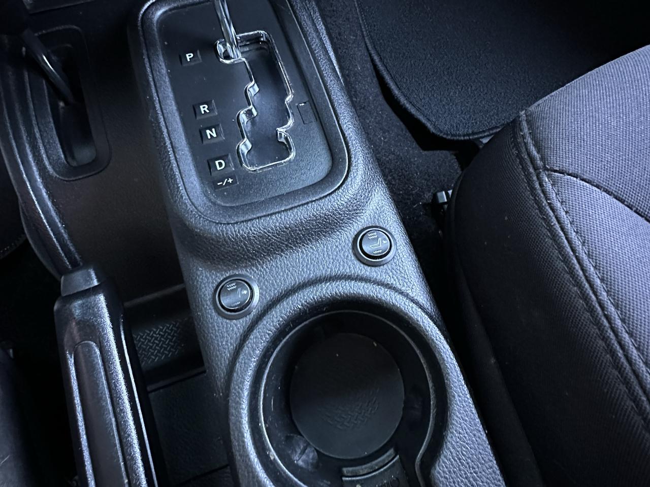 Jeep Wrangler 4WD 2dr Sport 2013