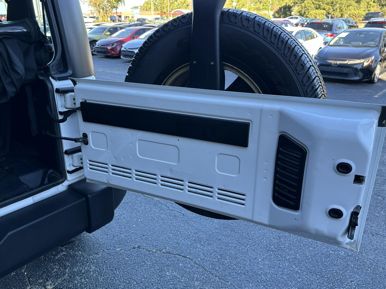 Jeep Wrangler 4WD 2dr Sport 2013