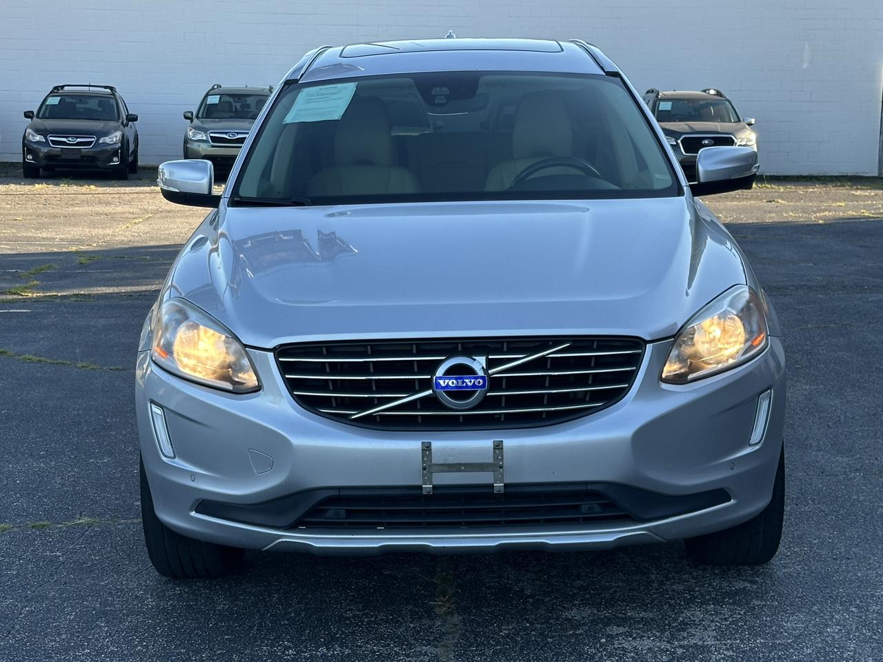 Volvo XC60 2015.5 AWD 4dr T6 2015