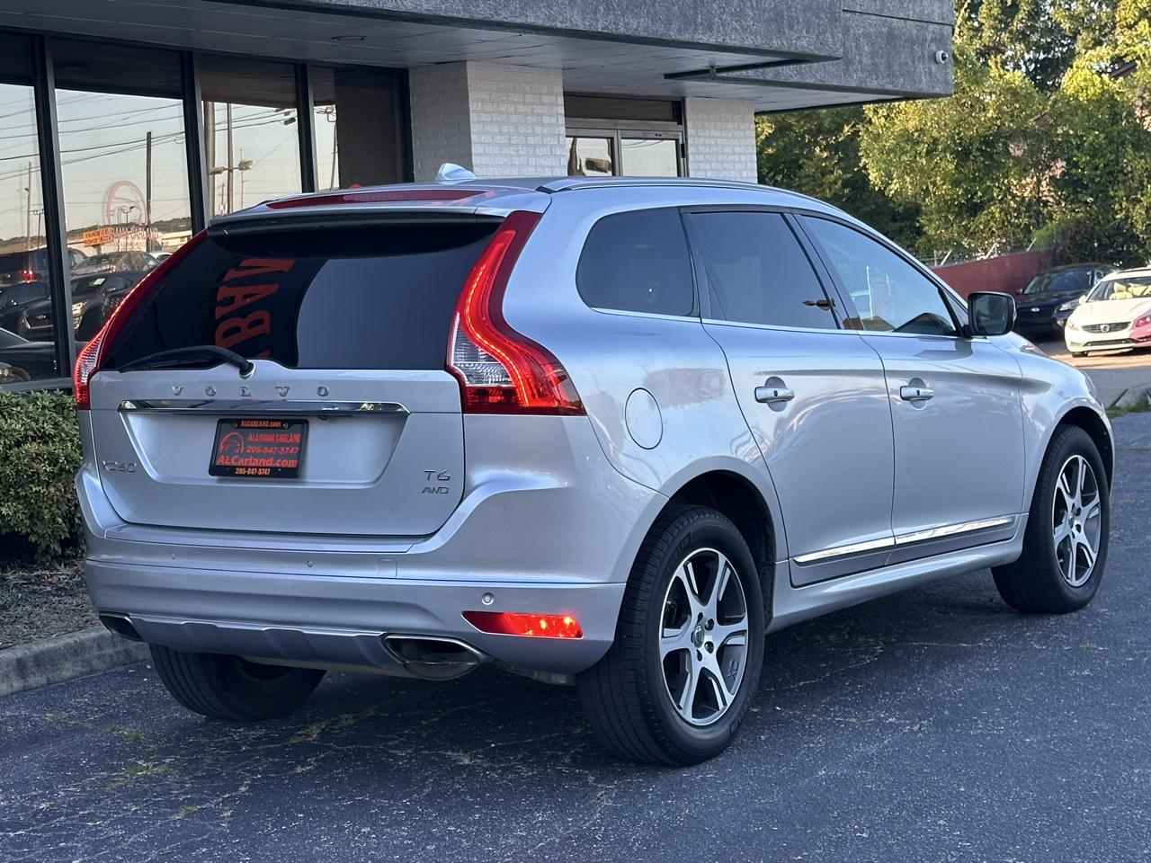 Volvo XC60 2015.5 AWD 4dr T6 2015