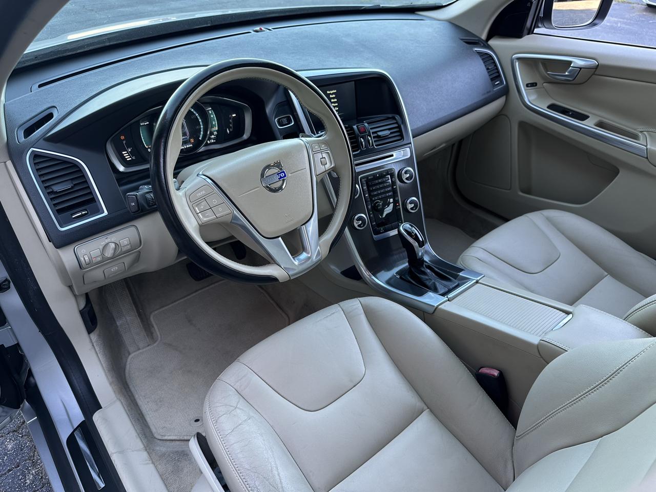 Volvo XC60 2015.5 AWD 4dr T6 2015