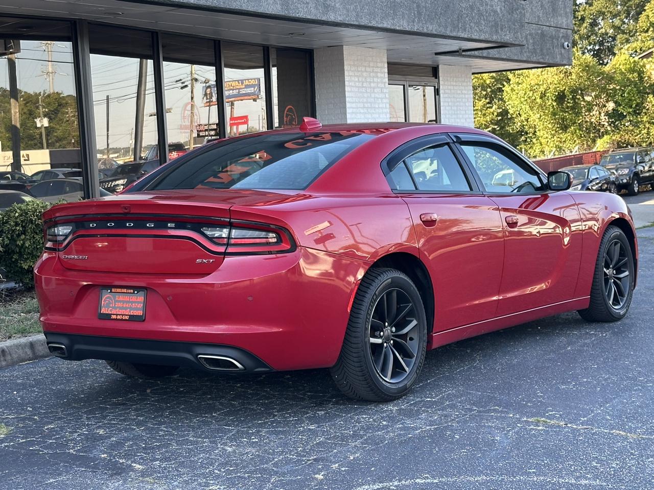 Dodge Charger 4dr Sdn SXT RWD 2016