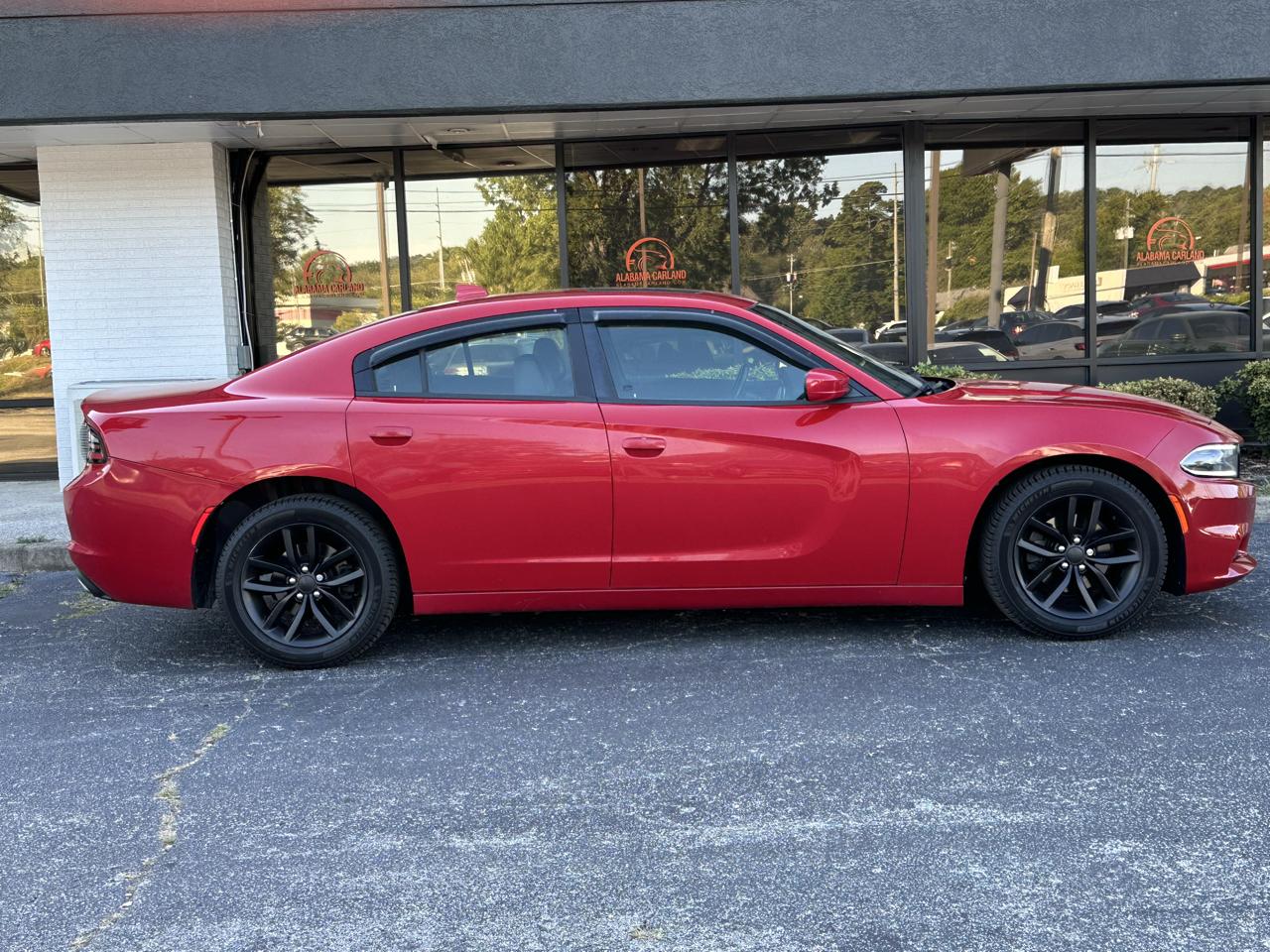 Dodge Charger 4dr Sdn SXT RWD 2016