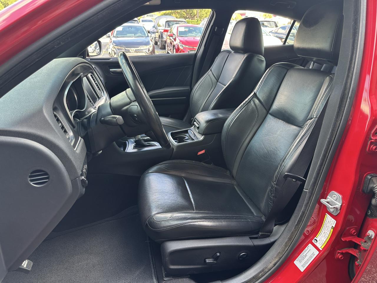 Dodge Charger 4dr Sdn SXT RWD 2016
