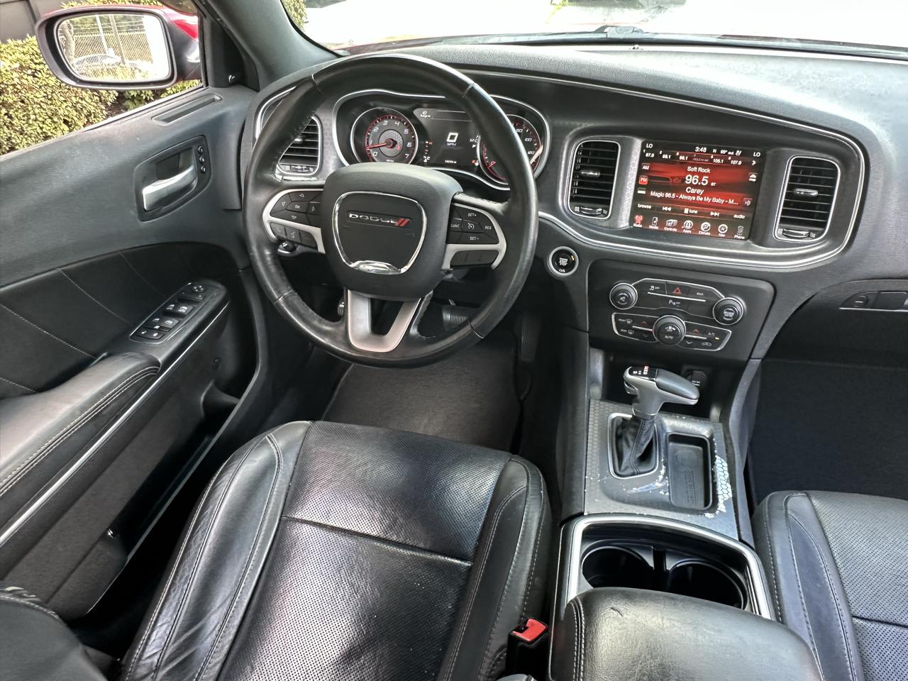Dodge Charger 4dr Sdn SXT RWD 2016