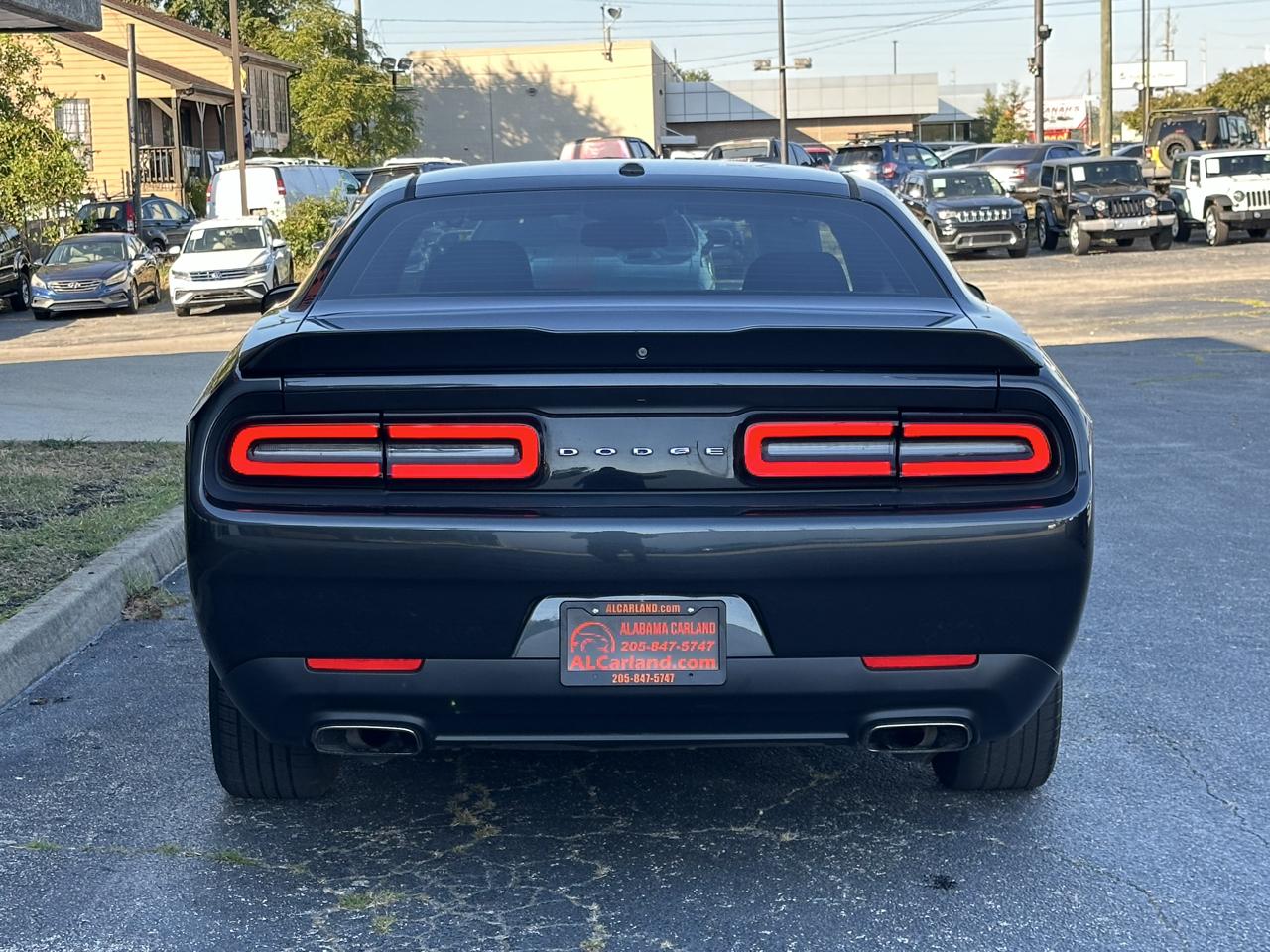 Dodge Challenger SXT RWD 2018