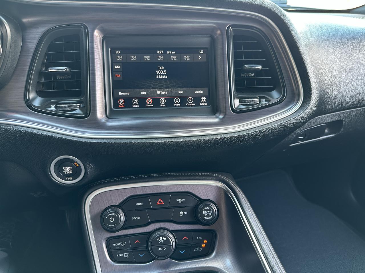 Dodge Challenger SXT RWD 2018