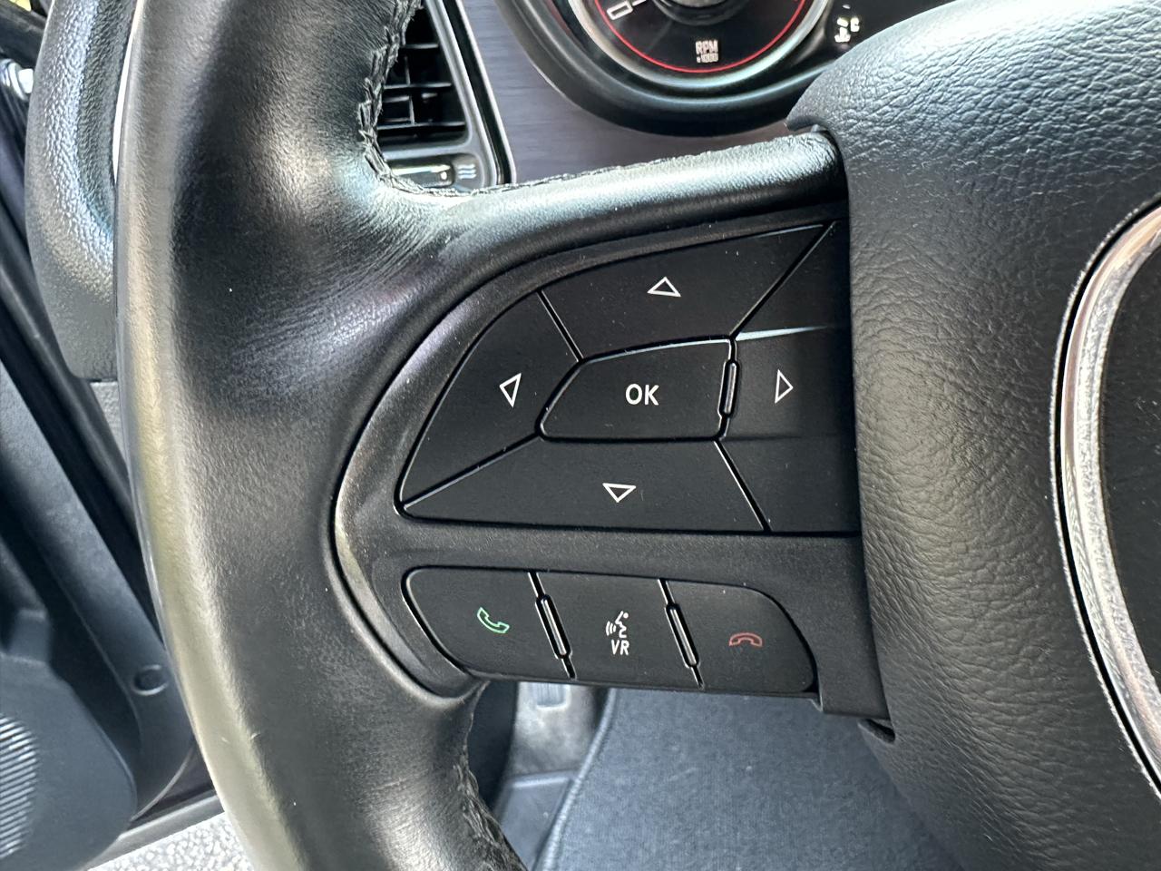 Dodge Challenger SXT RWD 2018