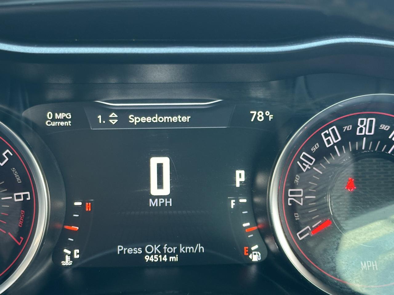 Dodge Challenger SXT RWD 2018