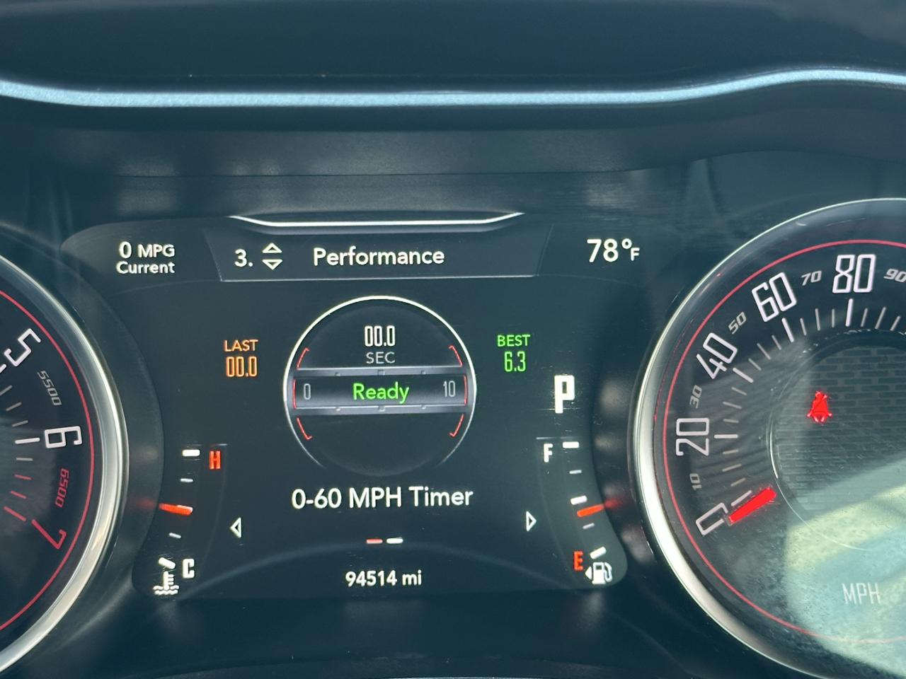 Dodge Challenger SXT RWD 2018