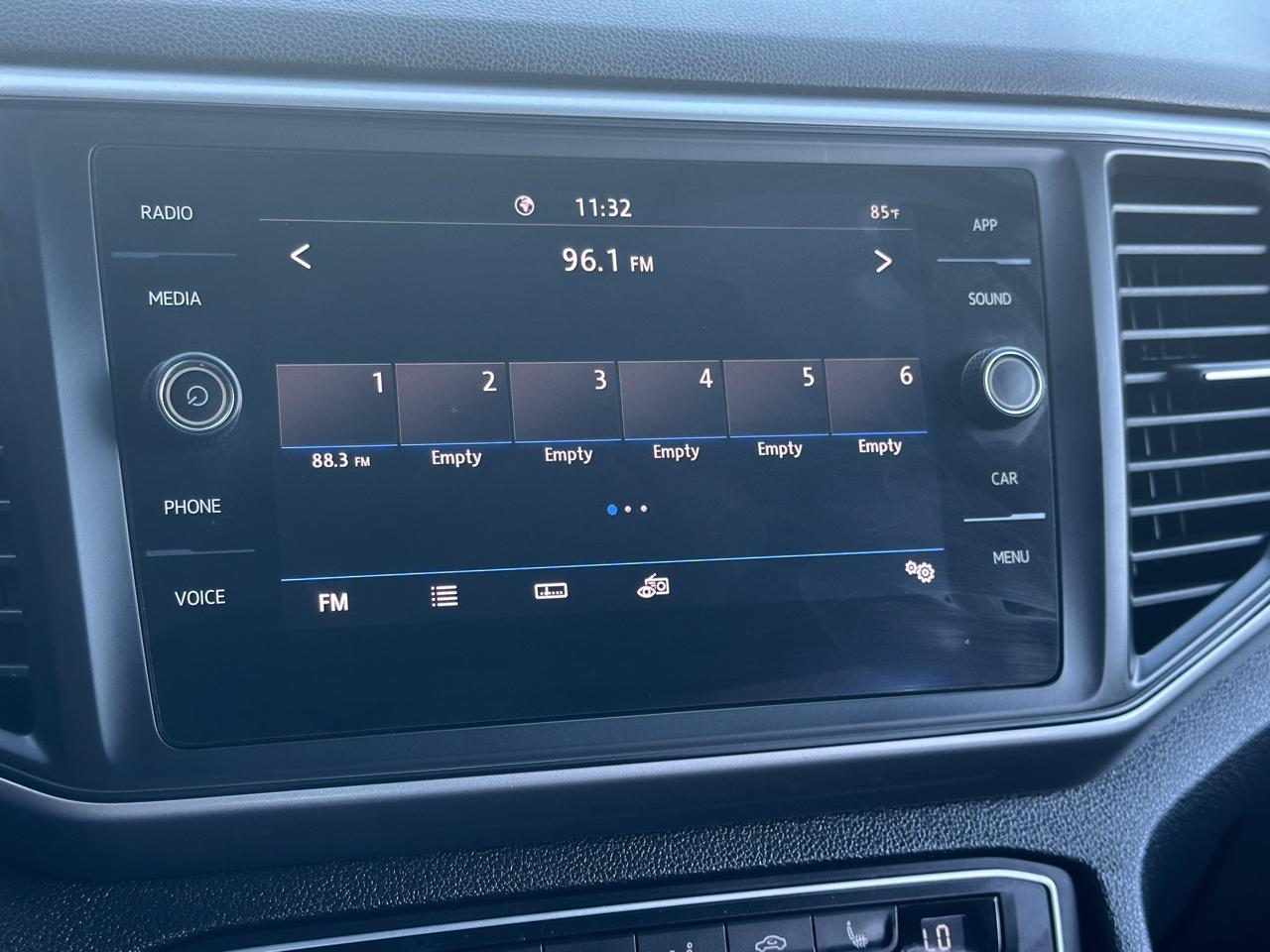Volkswagen Atlas Cross Sport 3.6L V6 SE w/Technology FWD 2020
