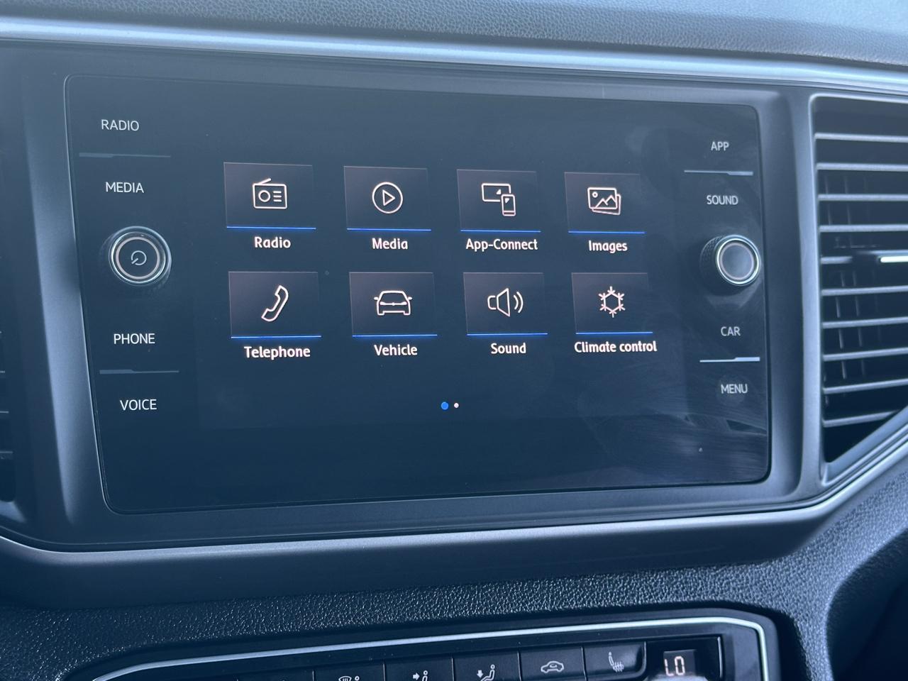 Volkswagen Atlas Cross Sport 3.6L V6 SE w/Technology FWD 2020