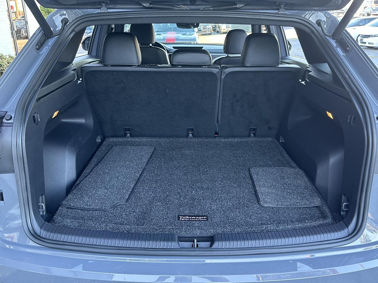 Volkswagen Atlas Cross Sport 3.6L V6 SE w/Technology FWD 2020