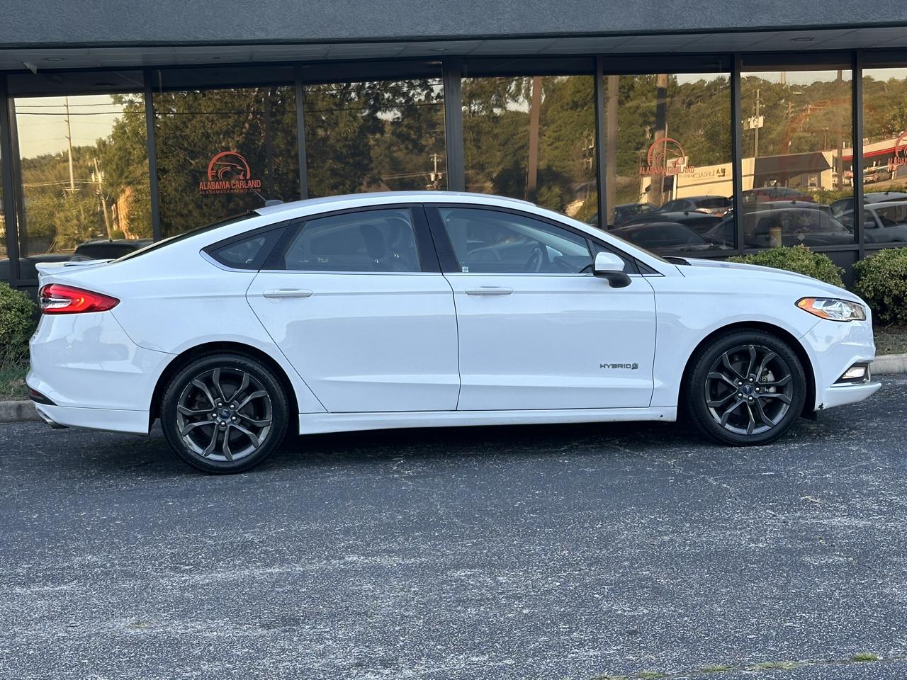 Ford Fusion Hybrid SE FWD 2018
