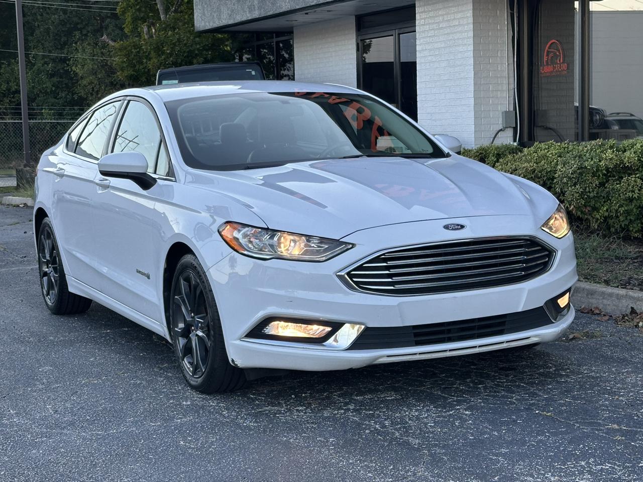Ford Fusion Hybrid SE FWD 2018