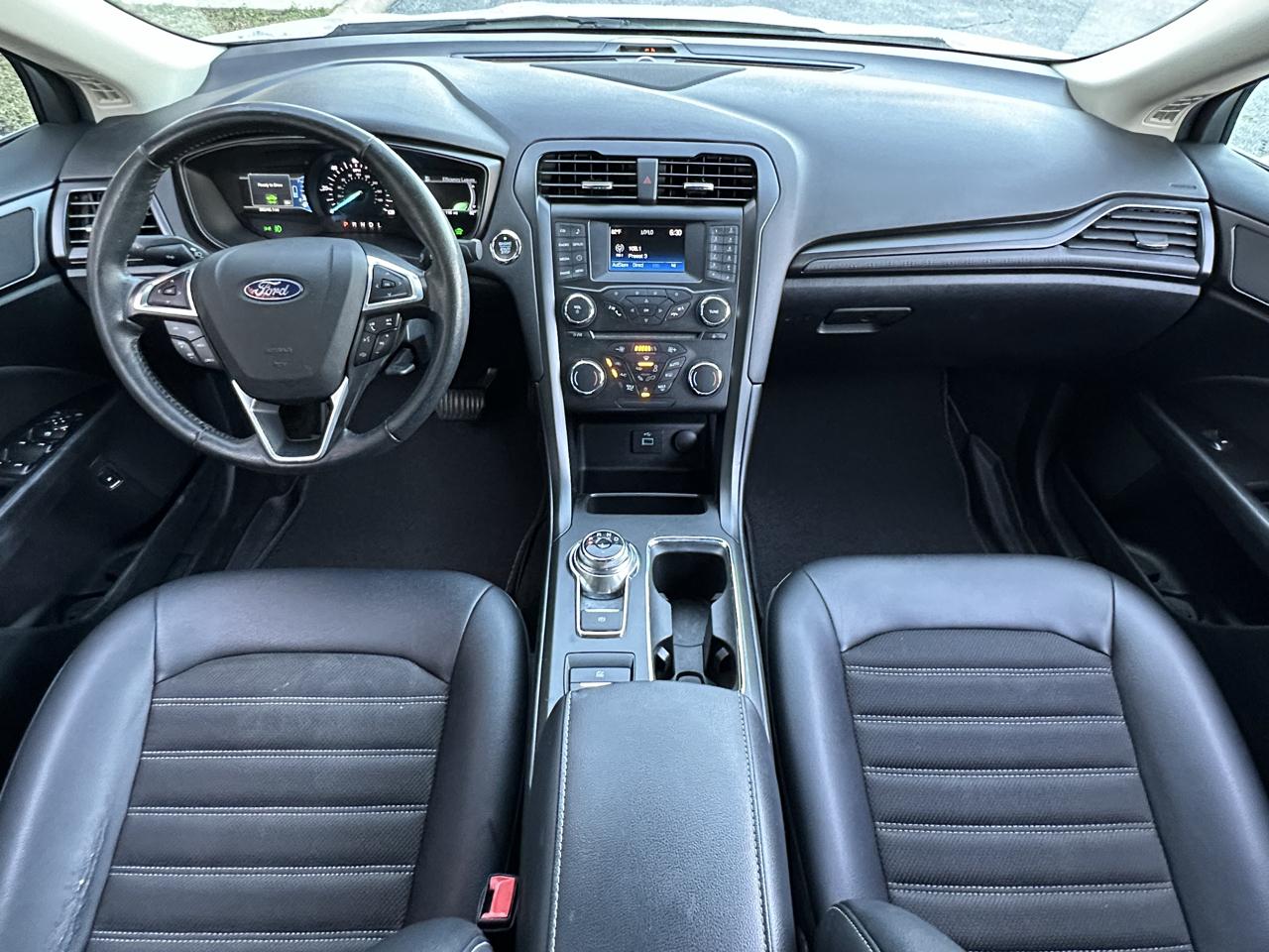 Ford Fusion Hybrid SE FWD 2018