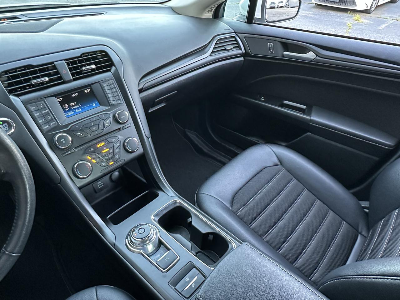 Ford Fusion Hybrid SE FWD 2018