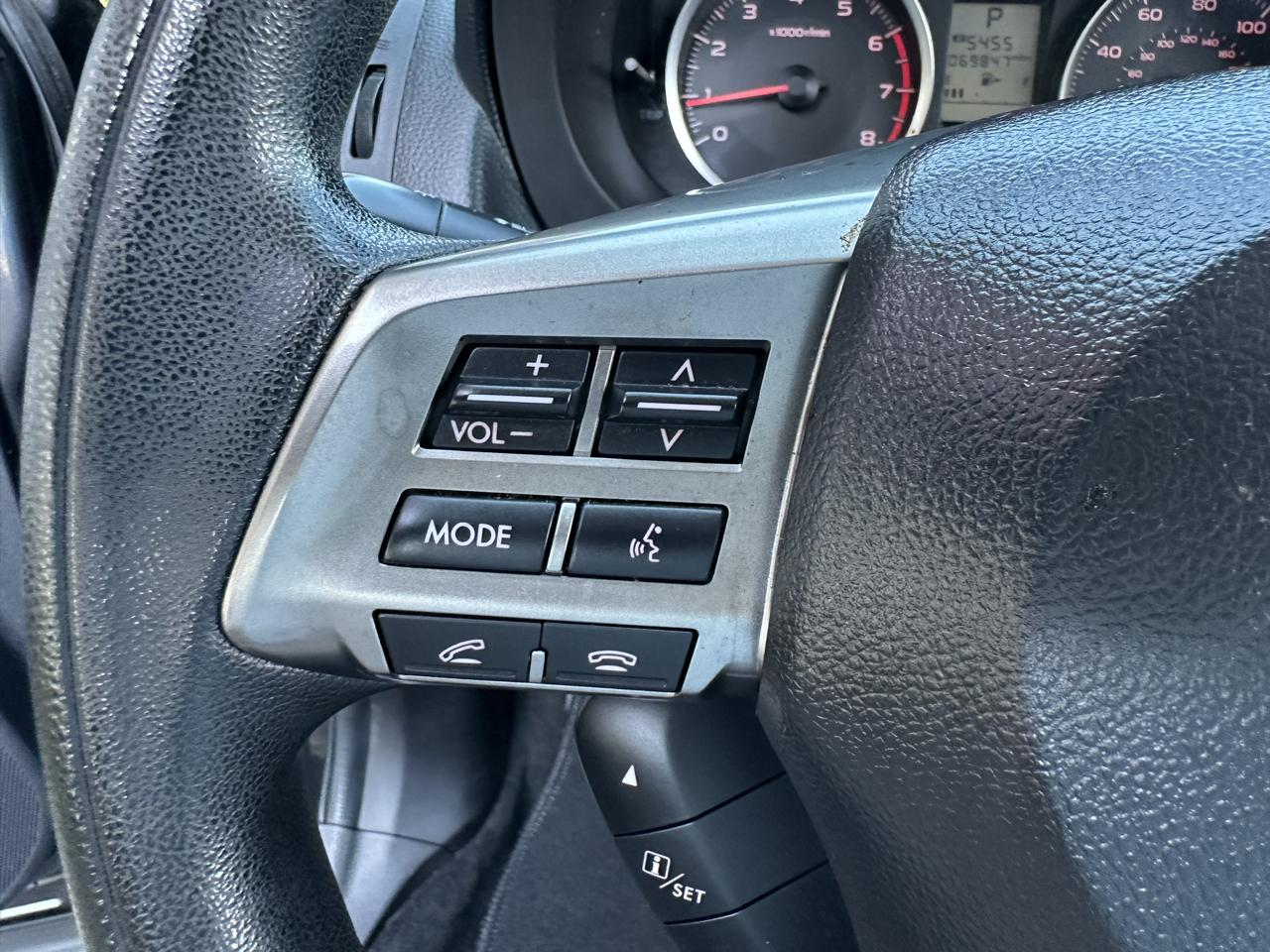 Subaru Forester 4dr CVT 2.5i PZEV 2015