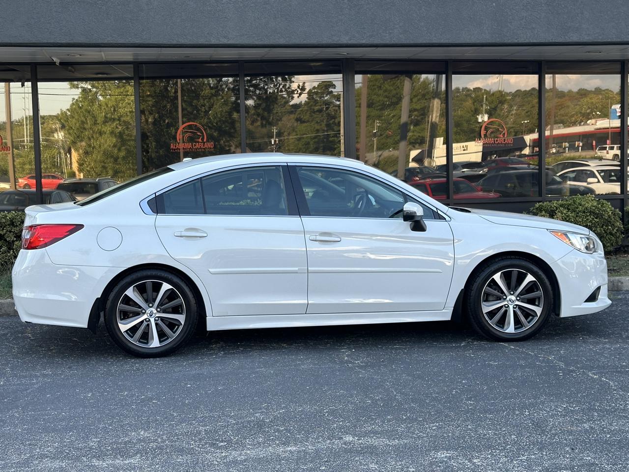 Subaru Legacy 4dr Sdn 2.5i Limited PZEV 2015