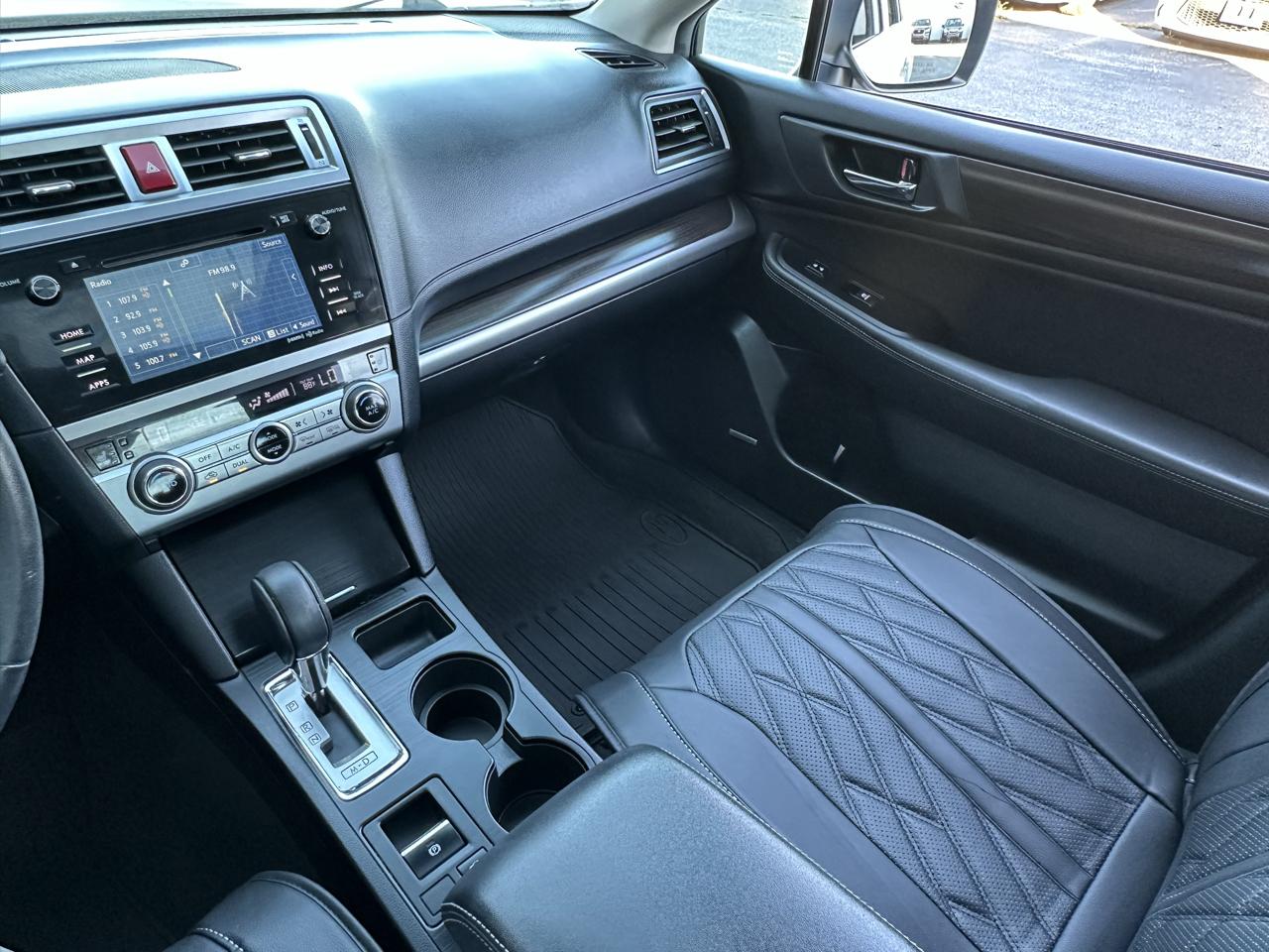 Subaru Legacy 4dr Sdn 2.5i Limited PZEV 2015