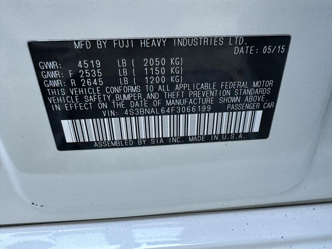 Subaru Legacy 4dr Sdn 2.5i Limited PZEV 2015