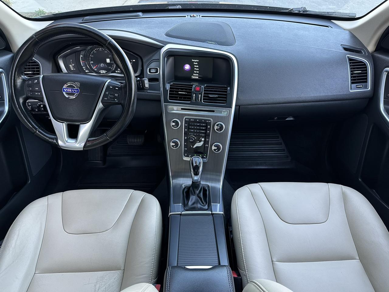 Volvo XC60 AWD 4dr T6 Drive-E Platinum 2016