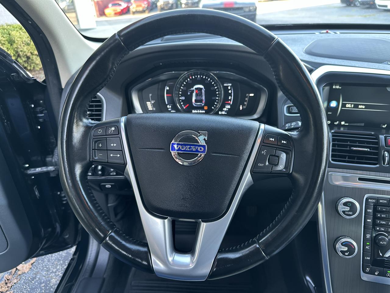 Volvo XC60 AWD 4dr T6 Drive-E Platinum 2016